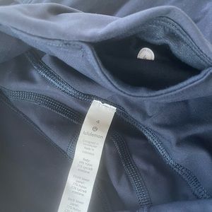 Navy Lululemon Wunder Train High-Rise Tight 25"